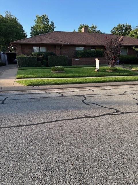 Property Photo: 2409 Aquaduct Drive TX 76022