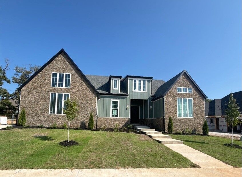 Property Photo: 810 Greenhorn Street AR 72712