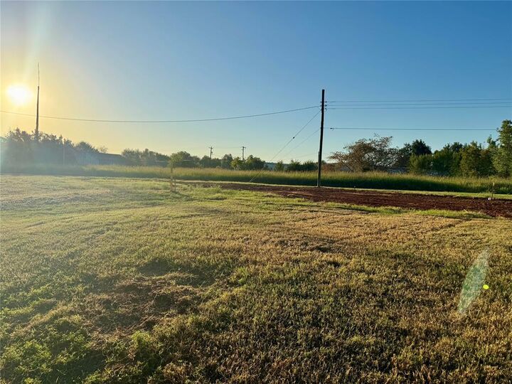 Property Photo: 711 W Michigan Avenue OK 73018