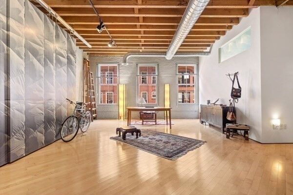 Property Photo:  90 South St 3  MA 02111 