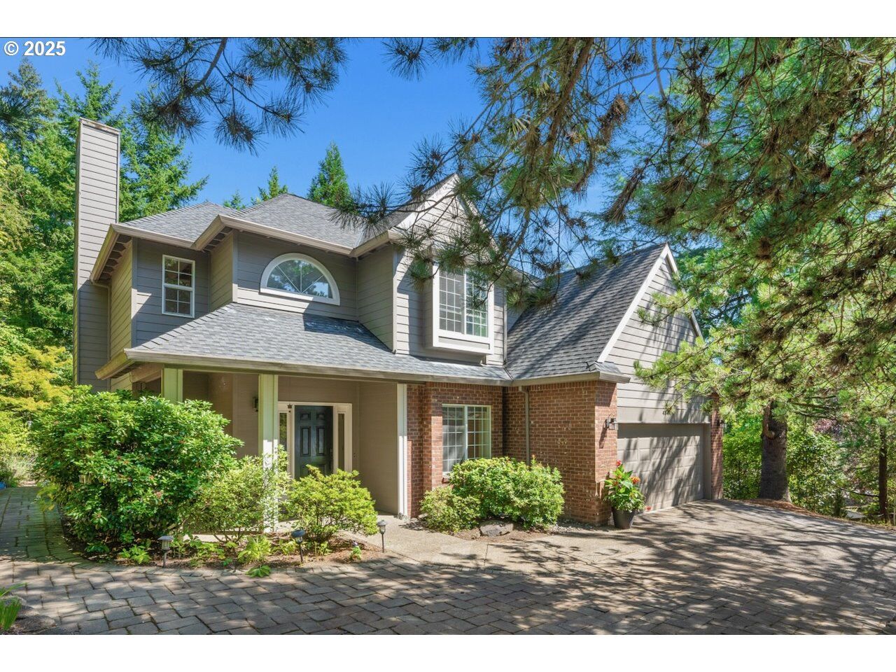 Property Photo: 4844 SW 45th Ave OR 97221