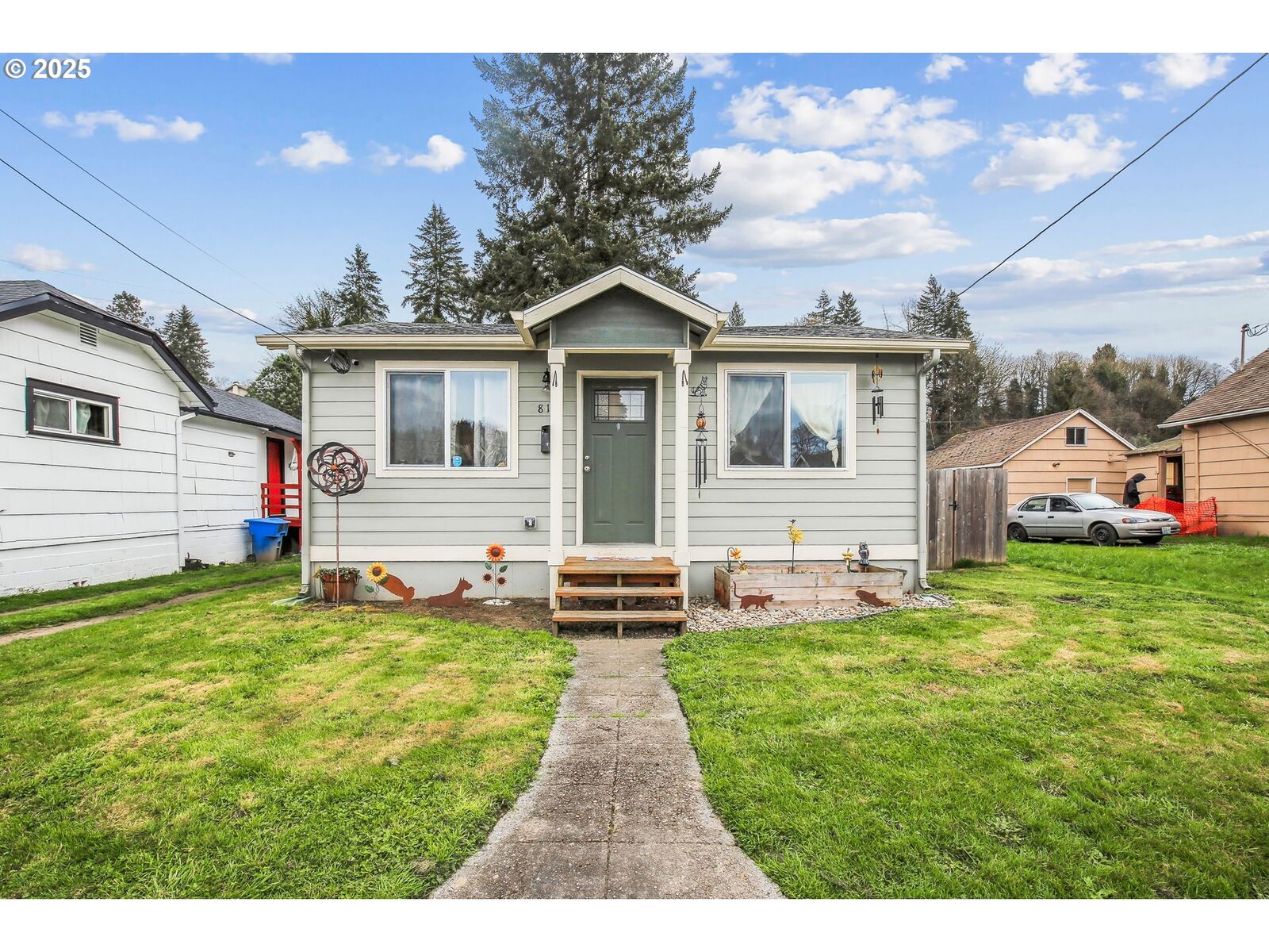 Property Photo: 816 N Kelso Ave WA 98626