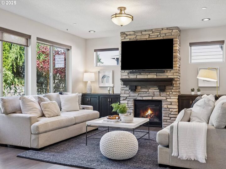 Property Photo: 4023 NE Tacoma Ct WA 98607