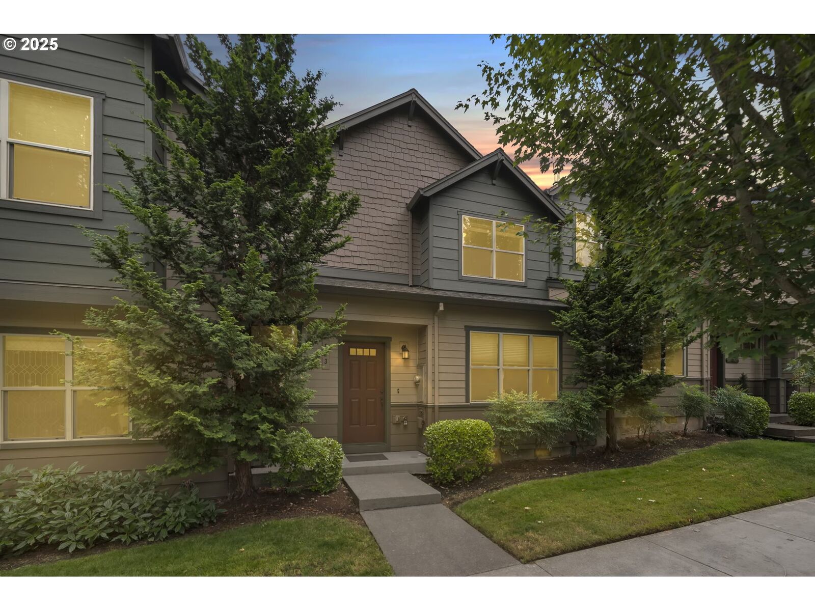 Property Photo:  123 NE 76th St  WA 98665 