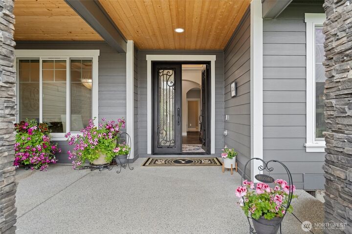 Property Photo: 7325 72nd Avenue Ct NW WA 98335