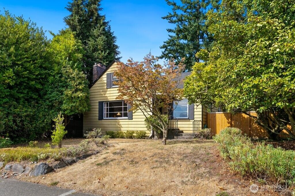 Property Photo:  8445  30th Avenue SW  WA 98126