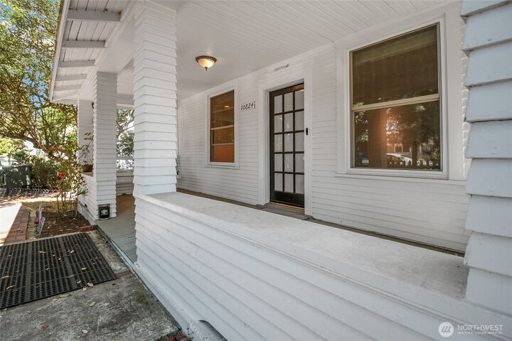 Property Photo: 10824 53rd Avenue S WA 98178