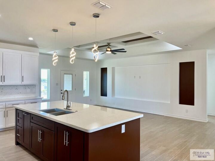 Property Photo: 699 Foster Ln TX 78521