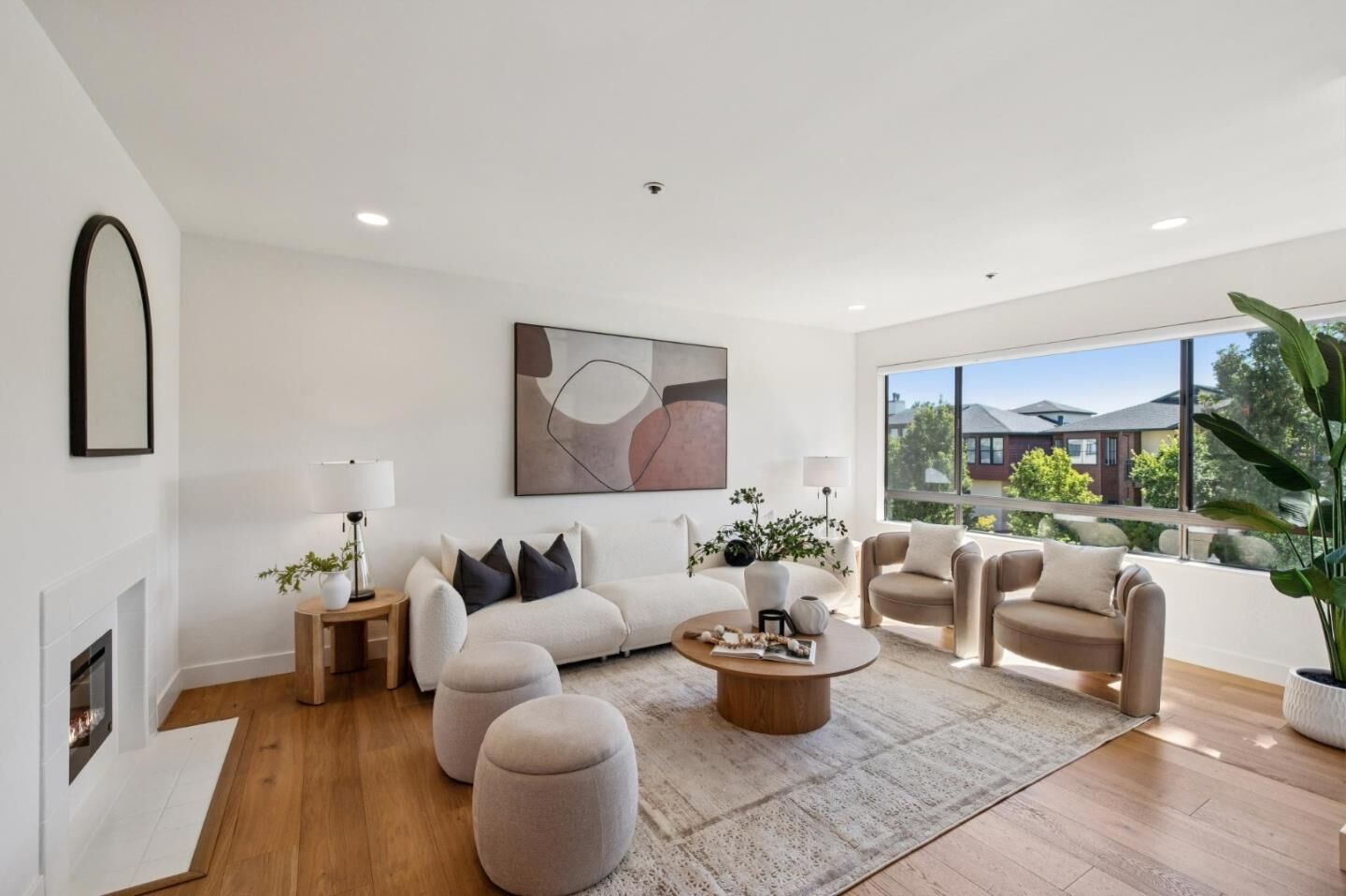 Property Photo: 410 Sheridan Avenue Unit 330 CA 94306