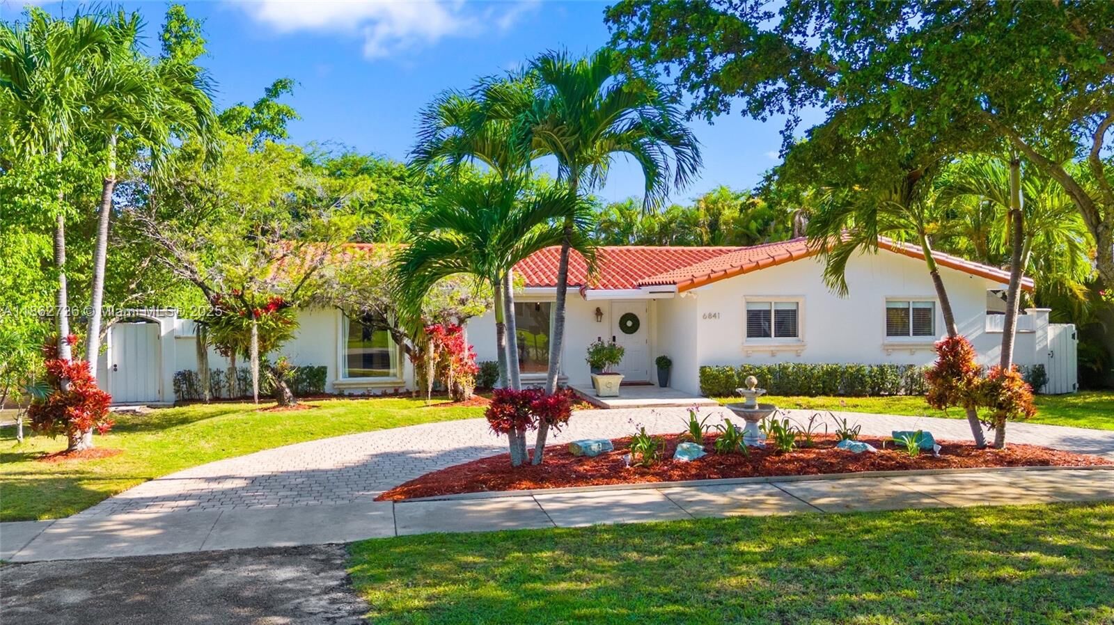 Property Photo:  6841 SW 48th St  FL 33155 