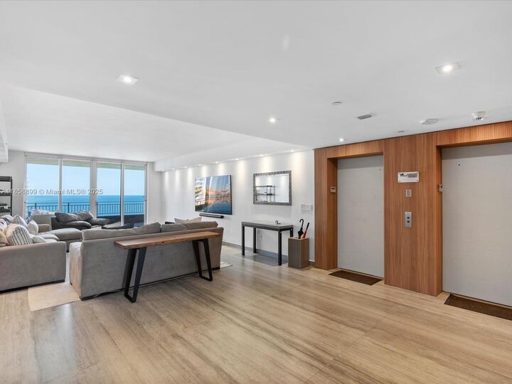 799 Crandon Blvd 1208  Key Biscayne FL 33149 photo