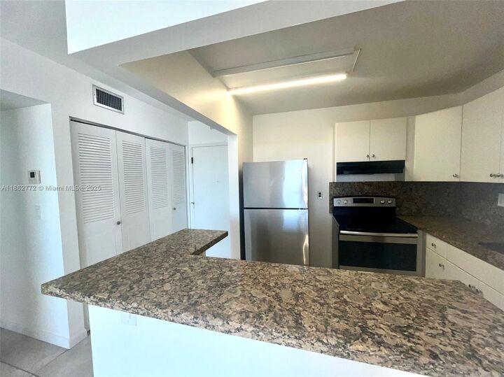 1465 NE 123rd St 814  North Miami FL 33161 photo