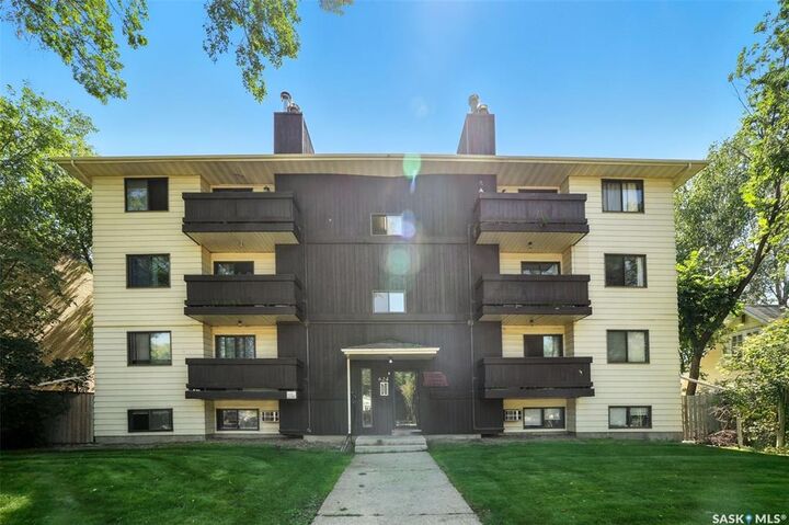 624 8th Street E 103  Saskatoon SK S7H 0R2 photo