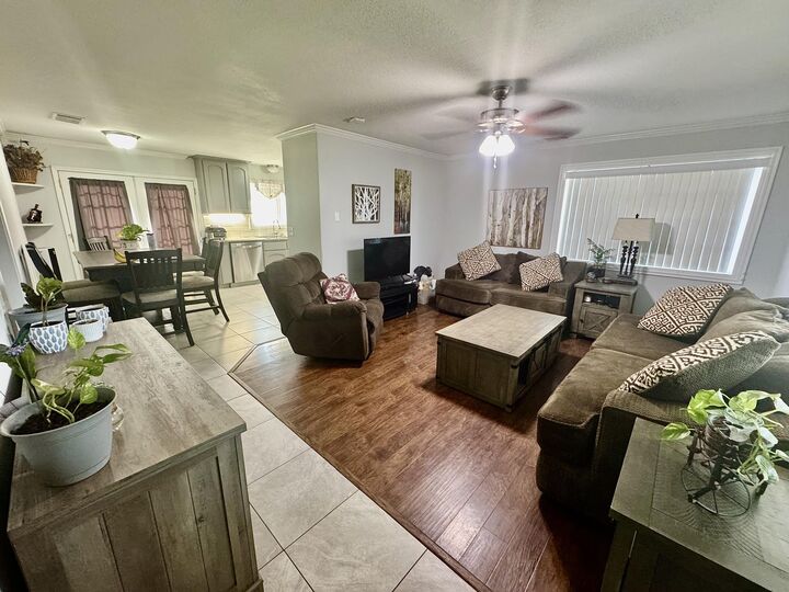 Property Photo: 1375 Westside Street CA 93257