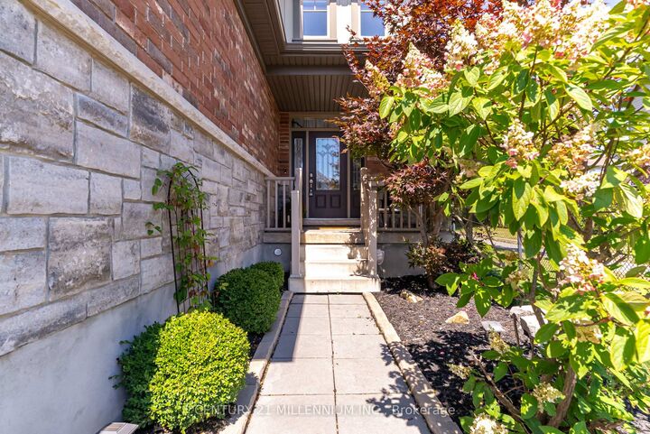 Property Photo:  69 Preston Drive  ON L9W 4K3 