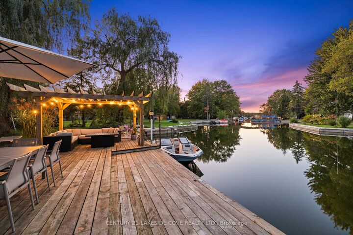 Photo de la propriété:  27 Poplar Crescent  ON L0K 1B0 