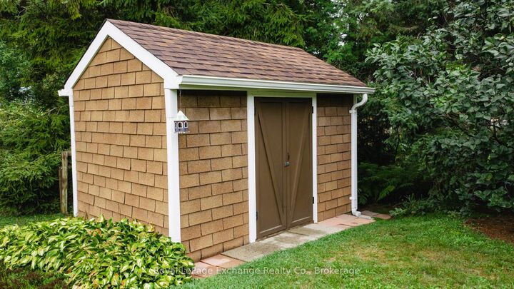 Property Photo: 304 Sauk Court E ON N2Z 2X3