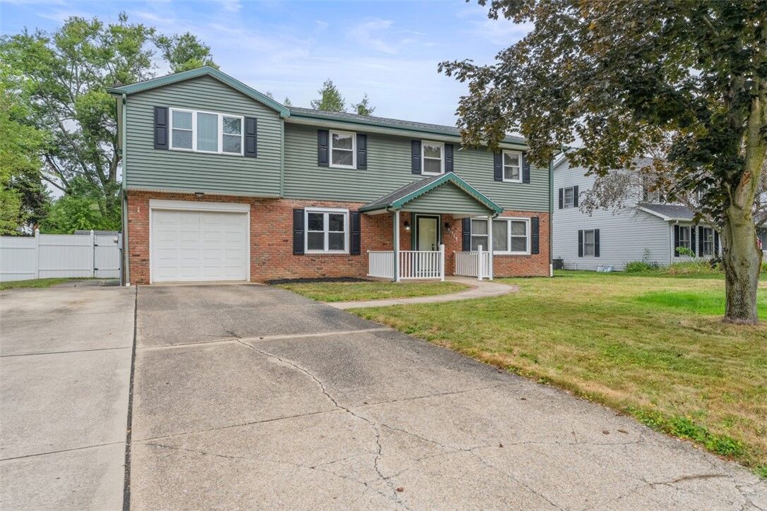 Property Photo: 1115 Seneca Dr PA 16037