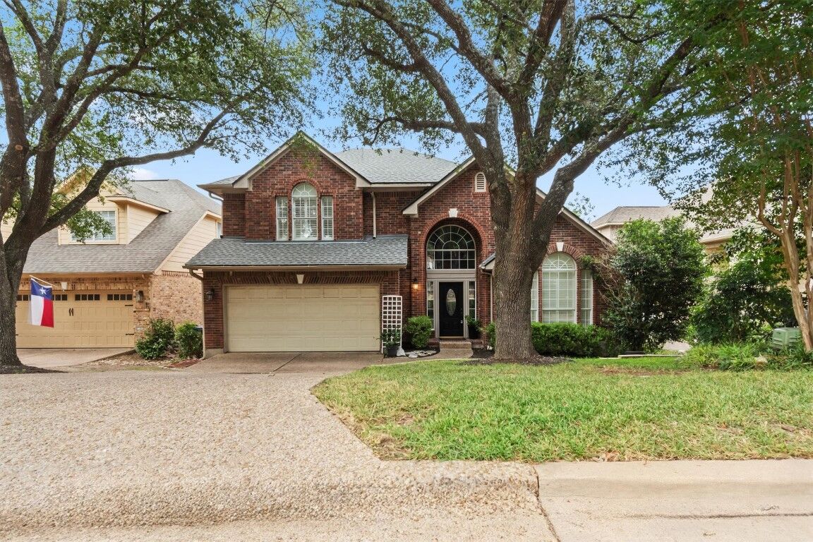 Property Photo: 10116 Scull Creek Drive TX 78730
