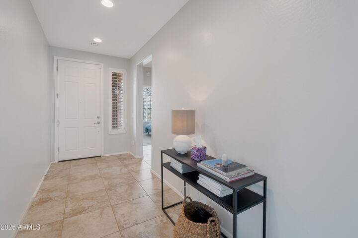 Property Photo:  21059 E Munoz Street  AZ 85142 