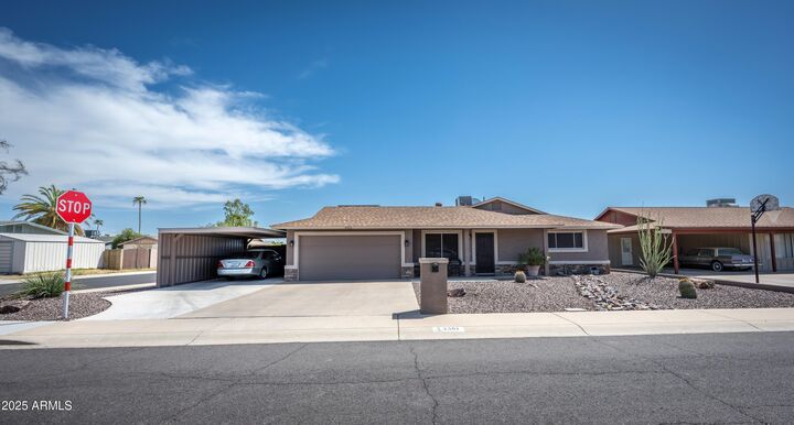 4501 W Altadena Avenue  Glendale AZ 85304 photo