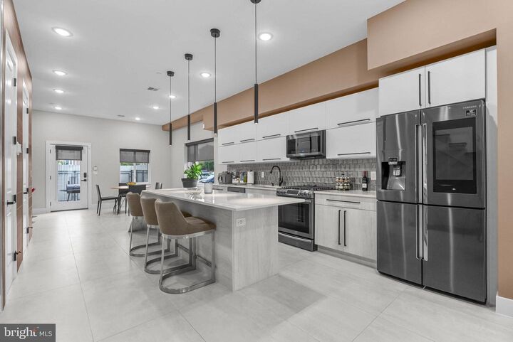 139 W Jefferson Street  Philadelphia PA 19122 photo