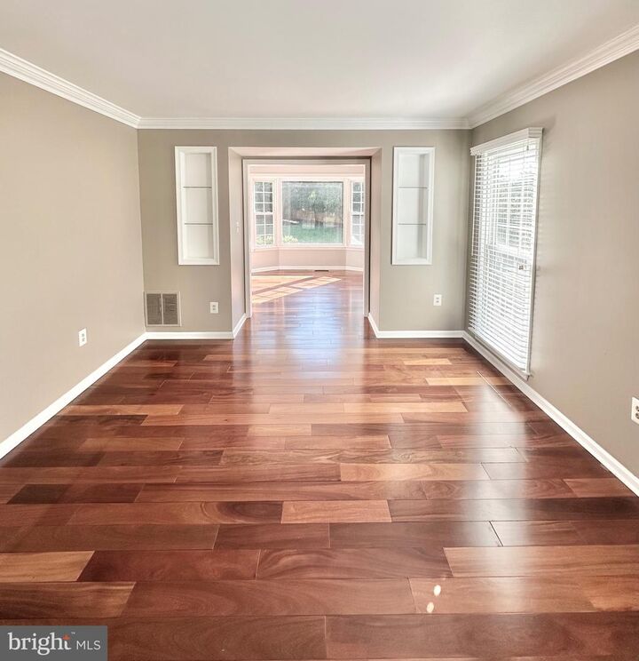 Property Photo: 12102 Snow Shoe Court VA 20170