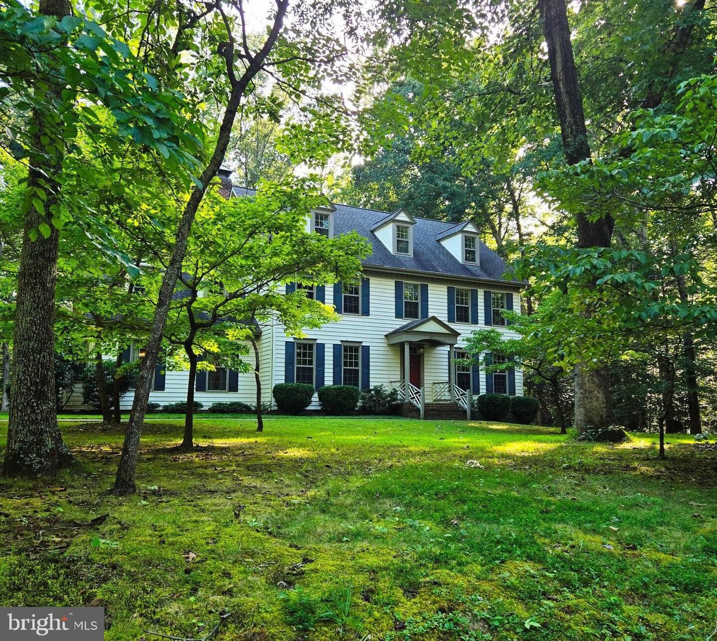 Property Photo: 9275 Crescent Lane MD 20646