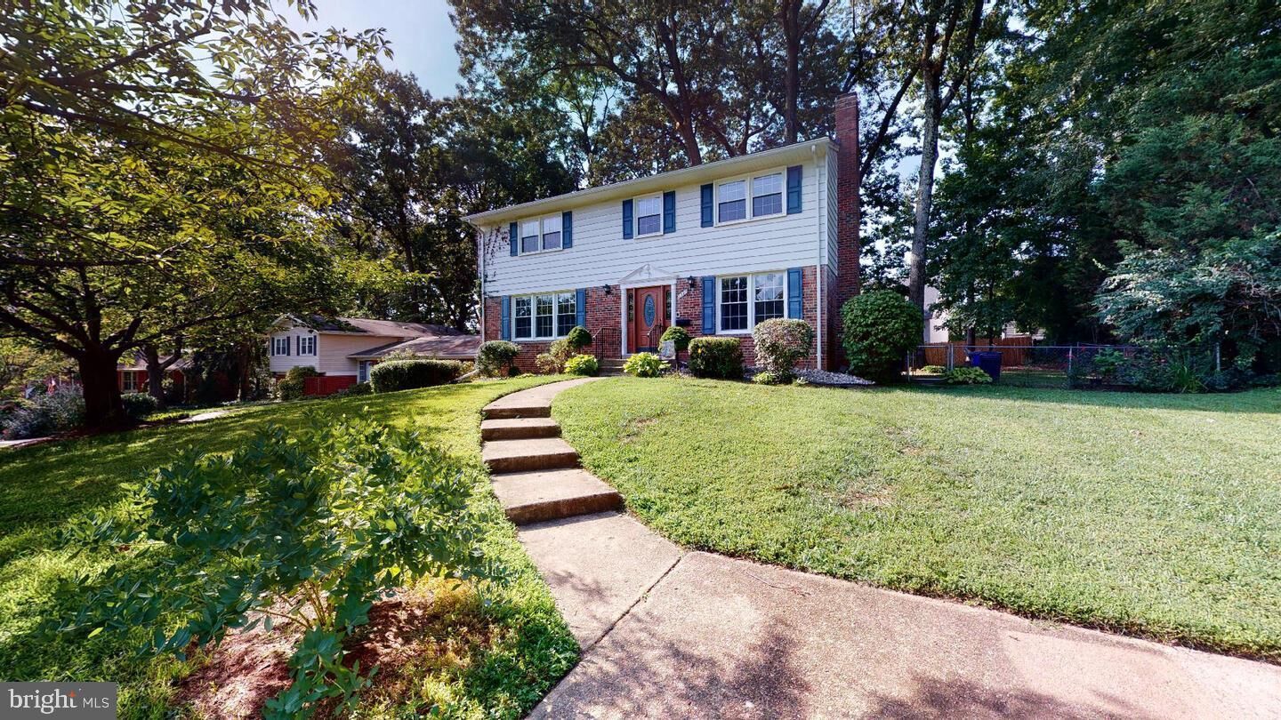 Property Photo: 2527 Bull Run Court VA 22180