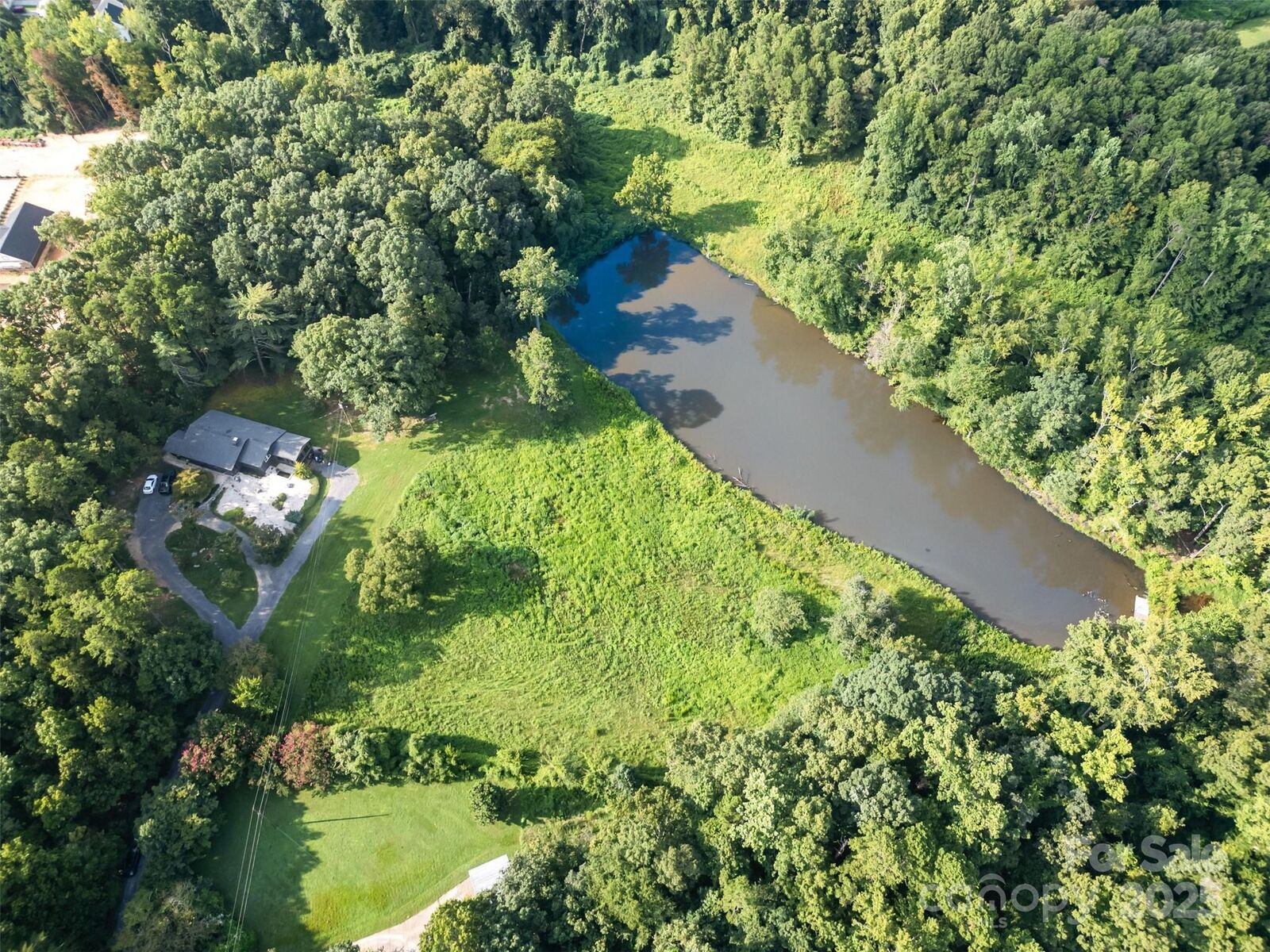 Property Photo: 1932 Slater Road NC 28216