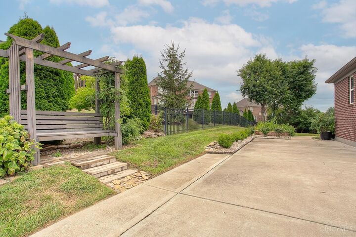 Property Photo: 7350 Keltner Drive OH 45069