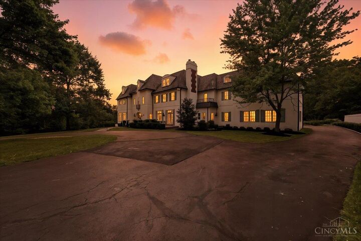 Property Photo: 7900 Annesdale Drive OH 45243