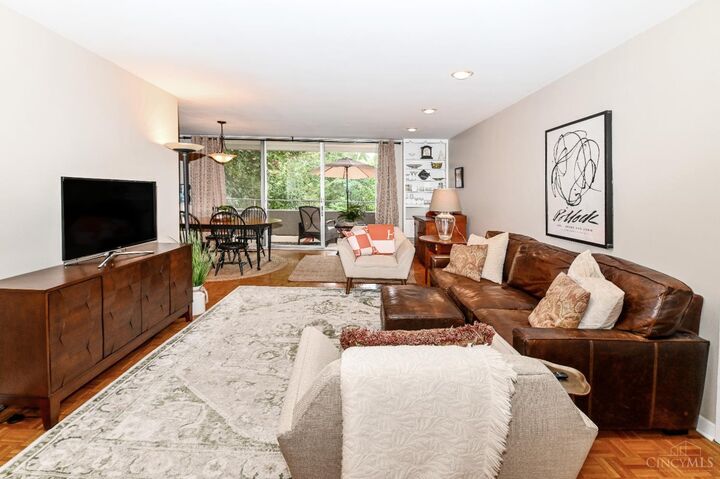 Property Photo: 2324 Madison Road OH 45208