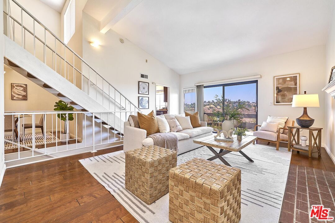 Property Photo: 766 Fremont Villas CA 90042