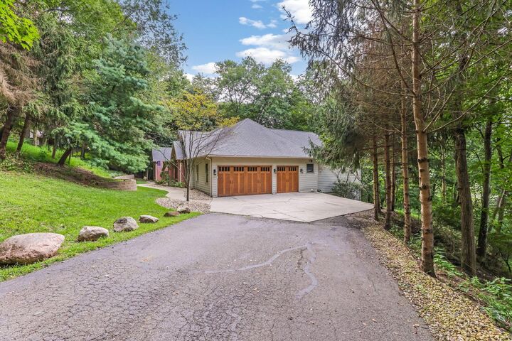 Property Photo:  246 Pinehurst Drive  OH 43023 