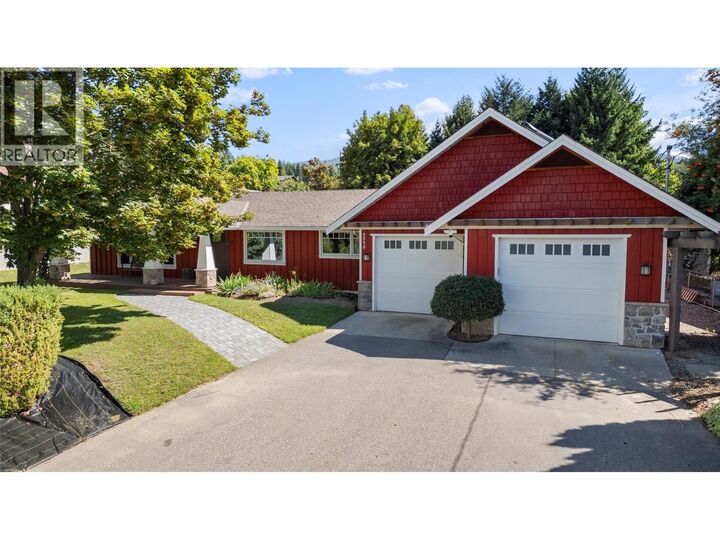 2230 28 Street Northeast  Salmon Arm BC V1E 3E1 photo