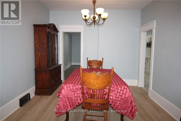 Photo de la propriété:  701 Wilson Street  ON L8L 1V5 