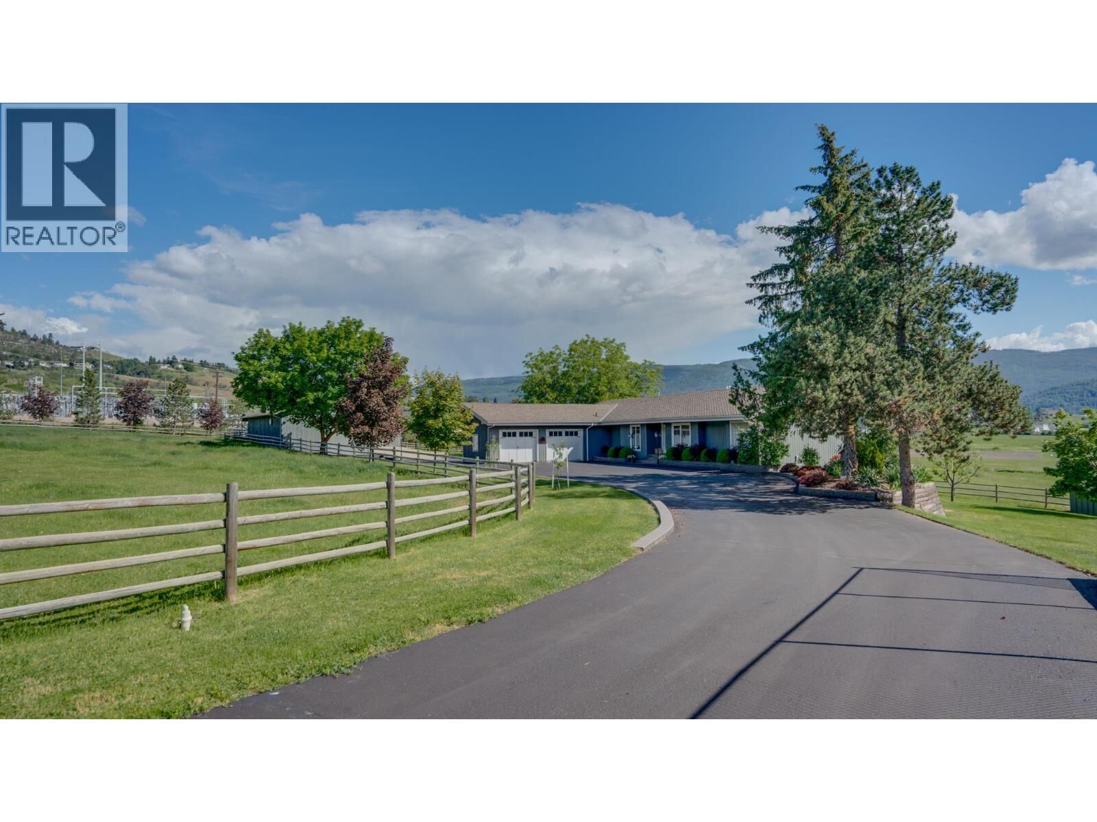 Property Photo:  620 Mountview Road  BC V1B 3A7 