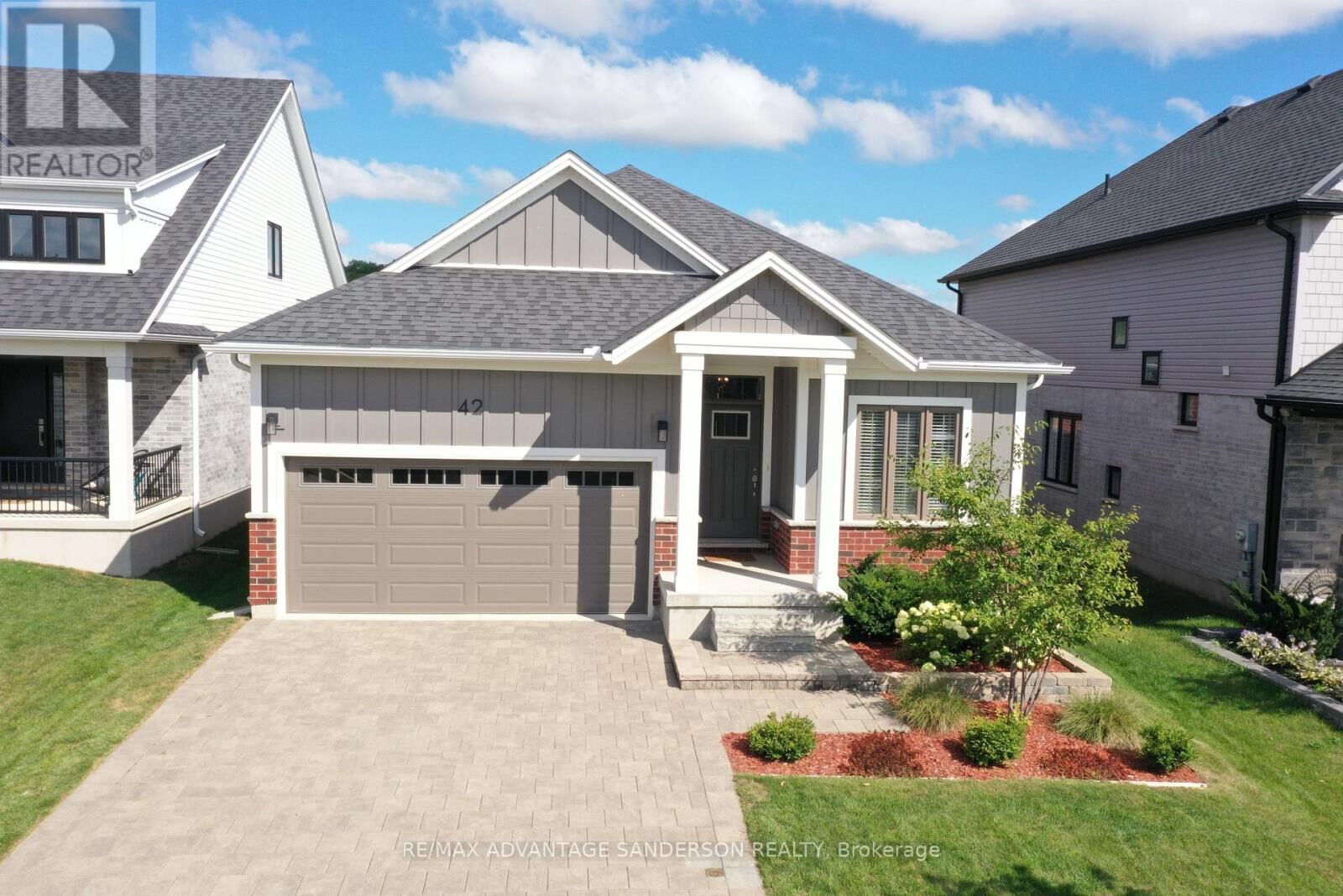 Property Photo:  42 Bowman Drive  ON N0M 2A0 