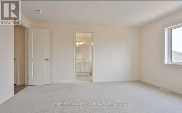 Photo de la propriété: 1091 Garner Road East ON L9G 3K9