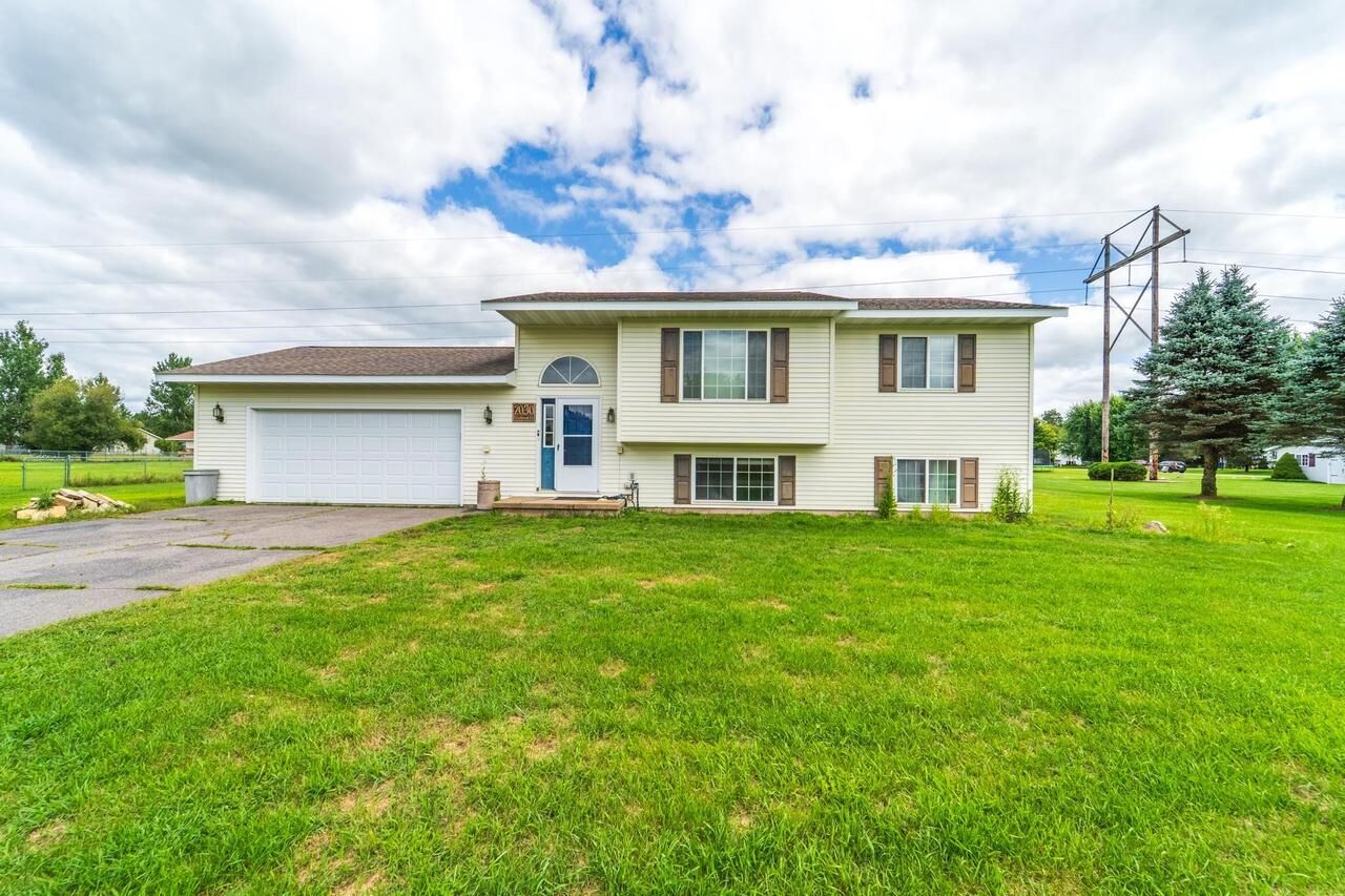 Property Photo:  2030 Paintbrush Drive  WI 54455 