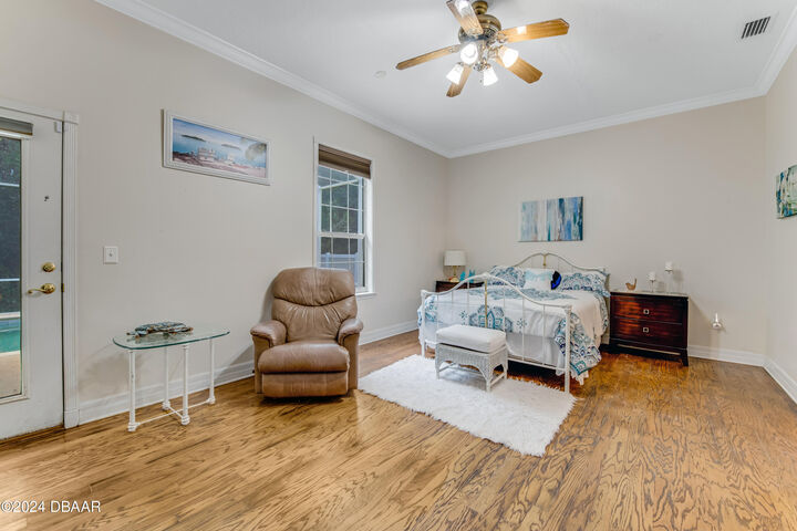 Property Photo: 7 Whitehall Court FL 32136