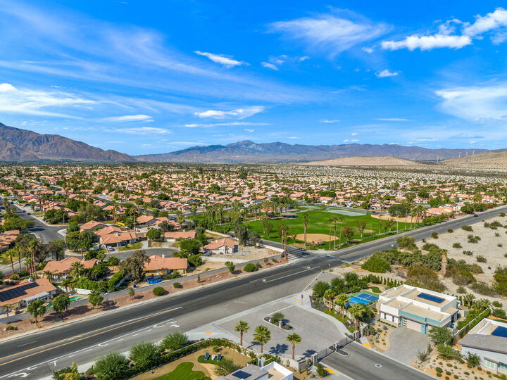Property Photo: 2 Iridium Way CA 92270