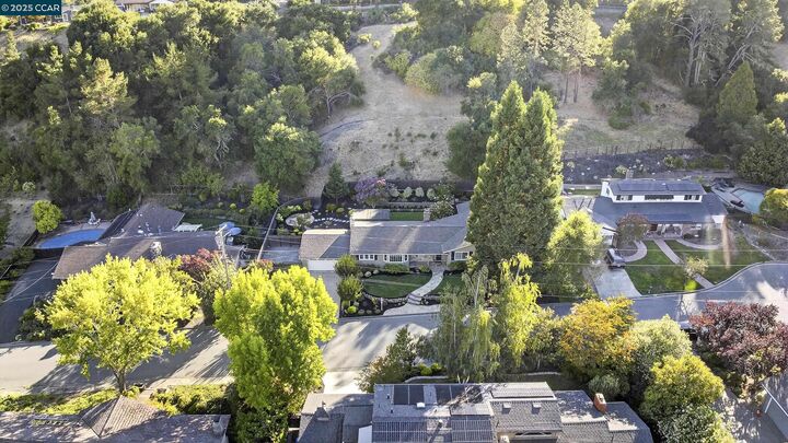 Property Photo: 67 Lynwood Pl CA 94556