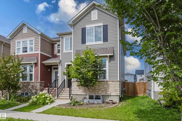 8144 Chappelle Way SW  Edmonton AB T6W 3K8 photo