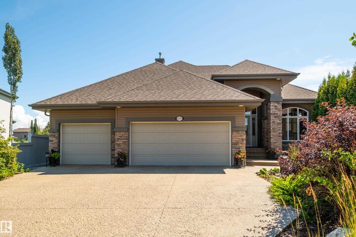 Photo de la propriété:  1089 Goodwin Circle Circle NW  AB T5T 6W4 