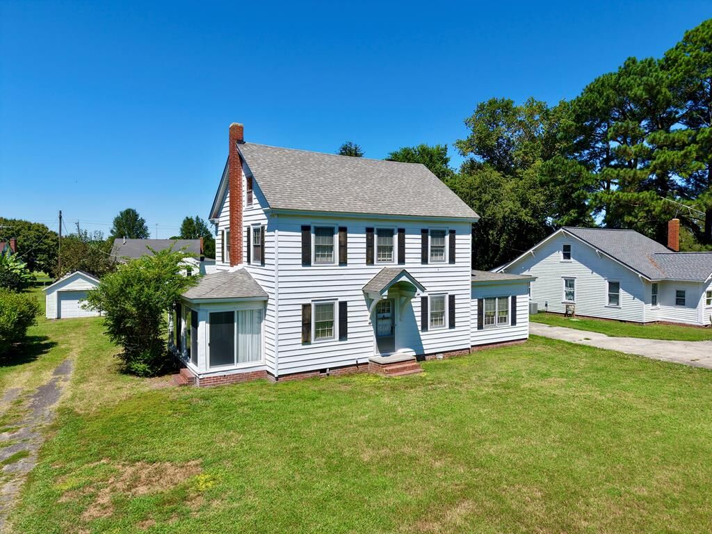 Property Photo: 4126 Main St VA 23350