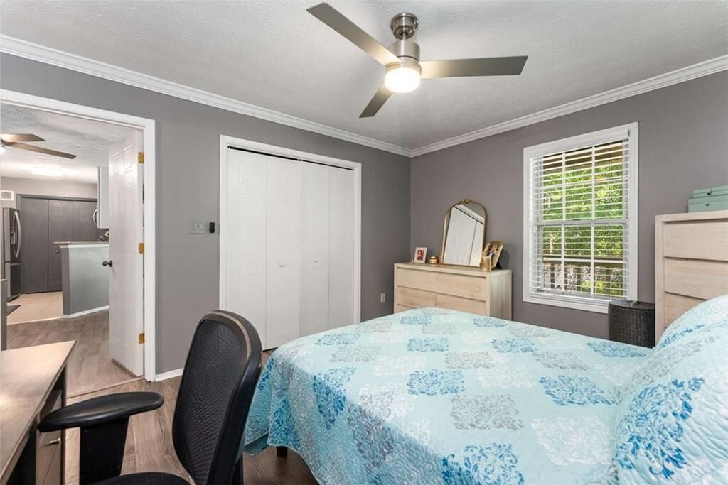 Property Photo:  307 Country Park Drive SE  GA 30080 