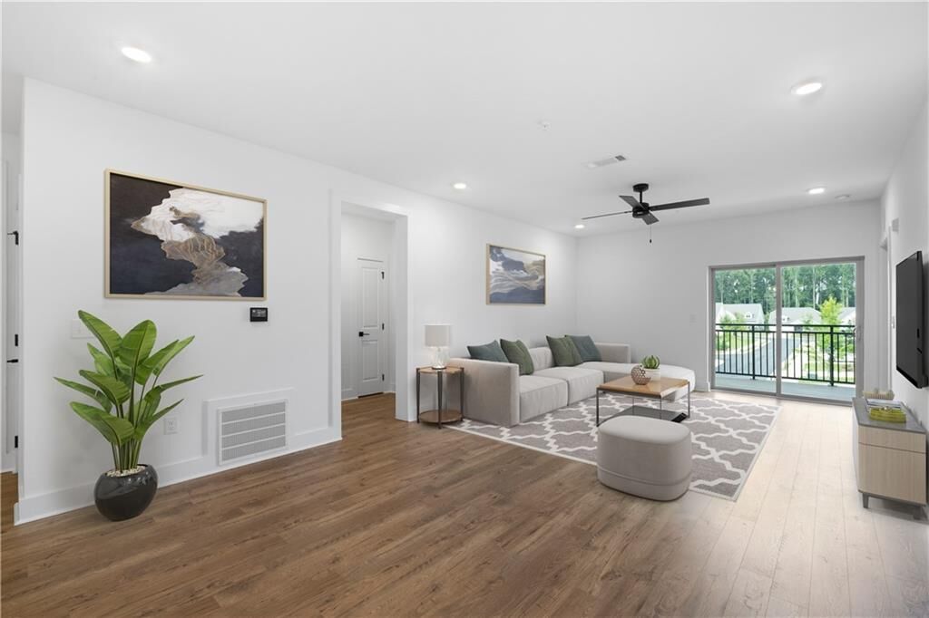 Property Photo: 3321 Orwell Way 3301 GA 30041