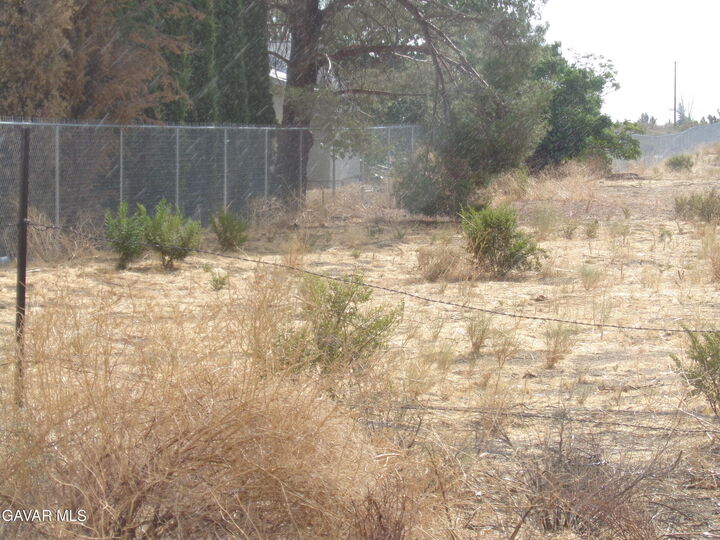 Property Photo: 165 Ste E Ave. W12 Street CA 93591